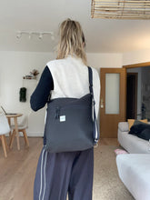 Cargar imagen en el visor de la galería, Bolso/Mochila - Lolo pelota