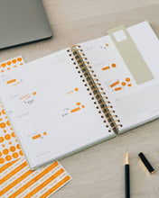 Cargar imagen en el visor de la galería, Agenda - 17 Meses - 24-25 - Semana Vista - Sage Green