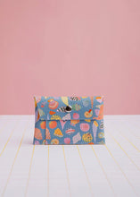 Cargar imagen en el visor de la galería, Tarjetero - Conchas azul