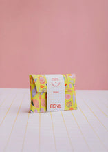 Cargar imagen en el visor de la galería, Tarjetero - Conchas amarillo