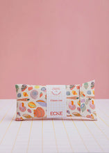 Cargar imagen en el visor de la galería, Funda de gafas - Conchas beige