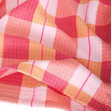 Cargar imagen en el visor de la galería, Cocina - Paño cuadros coral