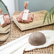 Cargar imagen en el visor de la galería, Corporal - Jabón exfoliante y anticelulítico de Café - Ecoeko