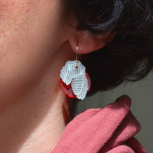 Cargar imagen en el visor de la galería, Pendientes - Granada Roja