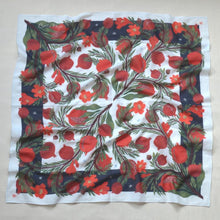 Cargar imagen en el visor de la galería, Pañuelo - Granadas