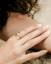 Cargar imagen en el visor de la galería, Vurma - Anillo - Isora Rubi