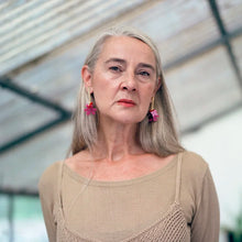 Cargar imagen en el visor de la galería, Mr. Laspiur - Pendientes LELIA Púrpura