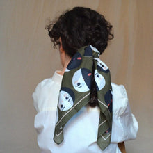 Cargar imagen en el visor de la galería, Pañuelo - Lunas