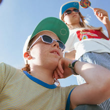 Cargar imagen en el visor de la galería, Gafas de sol kids - Eyzz Raspberry 4-7a