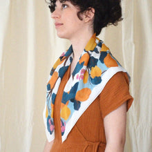 Cargar imagen en el visor de la galería, Pañuelo - Membrillos