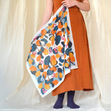 Cargar imagen en el visor de la galería, Pañuelo - Membrillos