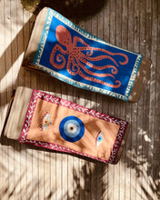 Kargatu irudia galeria-bistaragailuan, Toalla - Pulpo