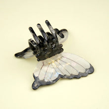 Cargar imagen en el visor de la galería, Pinza de pelo - Mariposa blanca