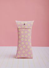 Cargar imagen en el visor de la galería, Funda de gafas - Huevo pink - Ecke