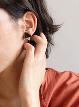 Cargar imagen en el visor de la galería, Anöesis - Pendientes - Anni