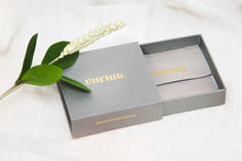 Cargar imagen en el visor de la galería, Vurma - Pendientes - Lunar