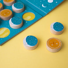 Cargar imagen en el visor de la galería, Juego de madera - Sun and moon - Tic tac toc - 3 en raya
