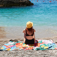 Cargar imagen en el visor de la galería, Toalla playa - TROPIC
