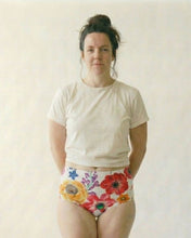 Cargar imagen en el visor de la galería, Braga de algodón cintura alta – Flores
