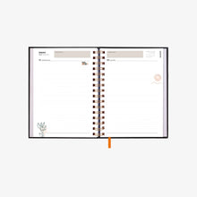 Cargar imagen en el visor de la galería, Agenda 2025 - Dia pagina - Confia en tu intuición
