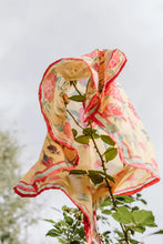Cargar imagen en el visor de la galería, Pañuelo - ROSALEDA
