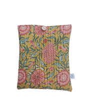 Cargar imagen en el visor de la galería, Funda de Tablet o libro M  - India
