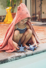 Cargar imagen en el visor de la galería, Toalla capa | 70x130cm +1y
