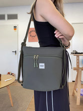 Kargatu irudia galeria-bistaragailuan, Bolso mochila - Lolo pelota - Kaki
