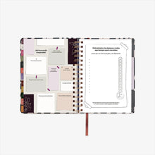 Cargar imagen en el visor de la galería, Agenda escolar 25/26 - Día página - Noir
