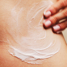 Cargar imagen en el visor de la galería, Corporal - Leche corporal hidratante con aceite de Jojoba

