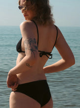 Cargar imagen en el visor de la galería, Bikini menstrual - Cocoro
