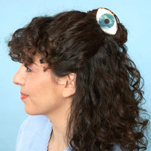 Cargar imagen en el visor de la galería, Pinza de pelo - Ojo
