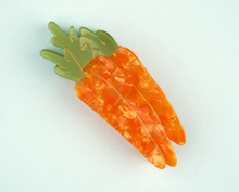 Cargar imagen en el visor de la galería, Gancho pinza - Zanahoria
