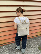 Cargar imagen en el visor de la galería, Mochila lolo - Beige
