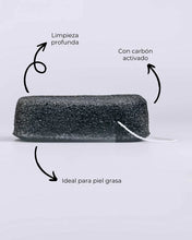 Cargar imagen en el visor de la galería, Esponja -  Konjac Corporal Piel Grasa con Carbón
