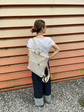 Cargar imagen en el visor de la galería, Mochila lolo - Beige
