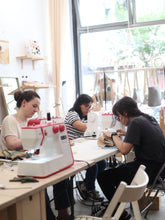 Cargar imagen en el visor de la galería, Taller costura : Bikini o Bañador Pauiyobcn
