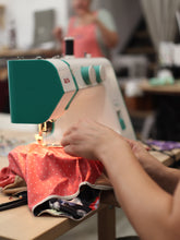 Cargar imagen en el visor de la galería, Taller costura : Bikini o Bañador Pauiyobcn
