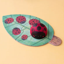 Cargar imagen en el visor de la galería, Puzzle - Bzz +2
