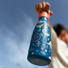 Cargar imagen en el visor de la galería, Botella kids reutilizable - Dinos 260ml
