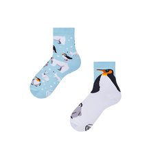 Cargar imagen en el visor de la galería, Kids socks - Penguin
