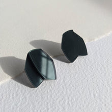 Cargar imagen en el visor de la galería, Gigil - Pendientes - Candela
