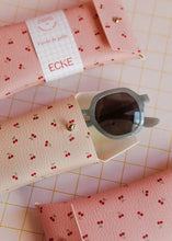 Cargar imagen en el visor de la galería, Funda de gafas - Cerezas
